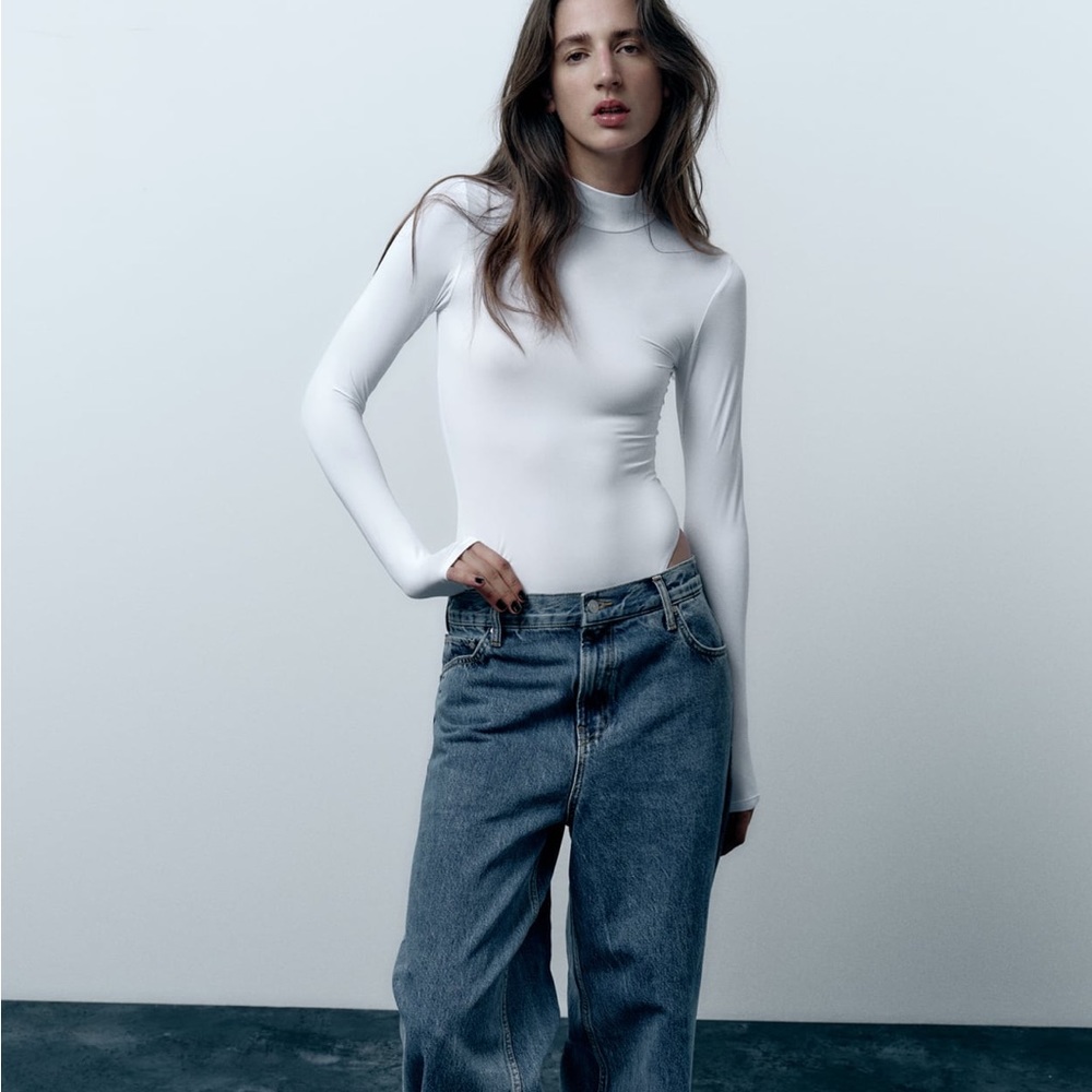 Fited bodysuit